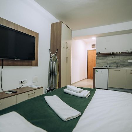 Darki Apartments 3 - Very Central Stay With Free Parking Ohrida Exterior foto
